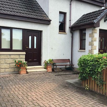 Exclusive Private Double Room, En-Suite Wet Room Private Entrance Forres Esterno foto